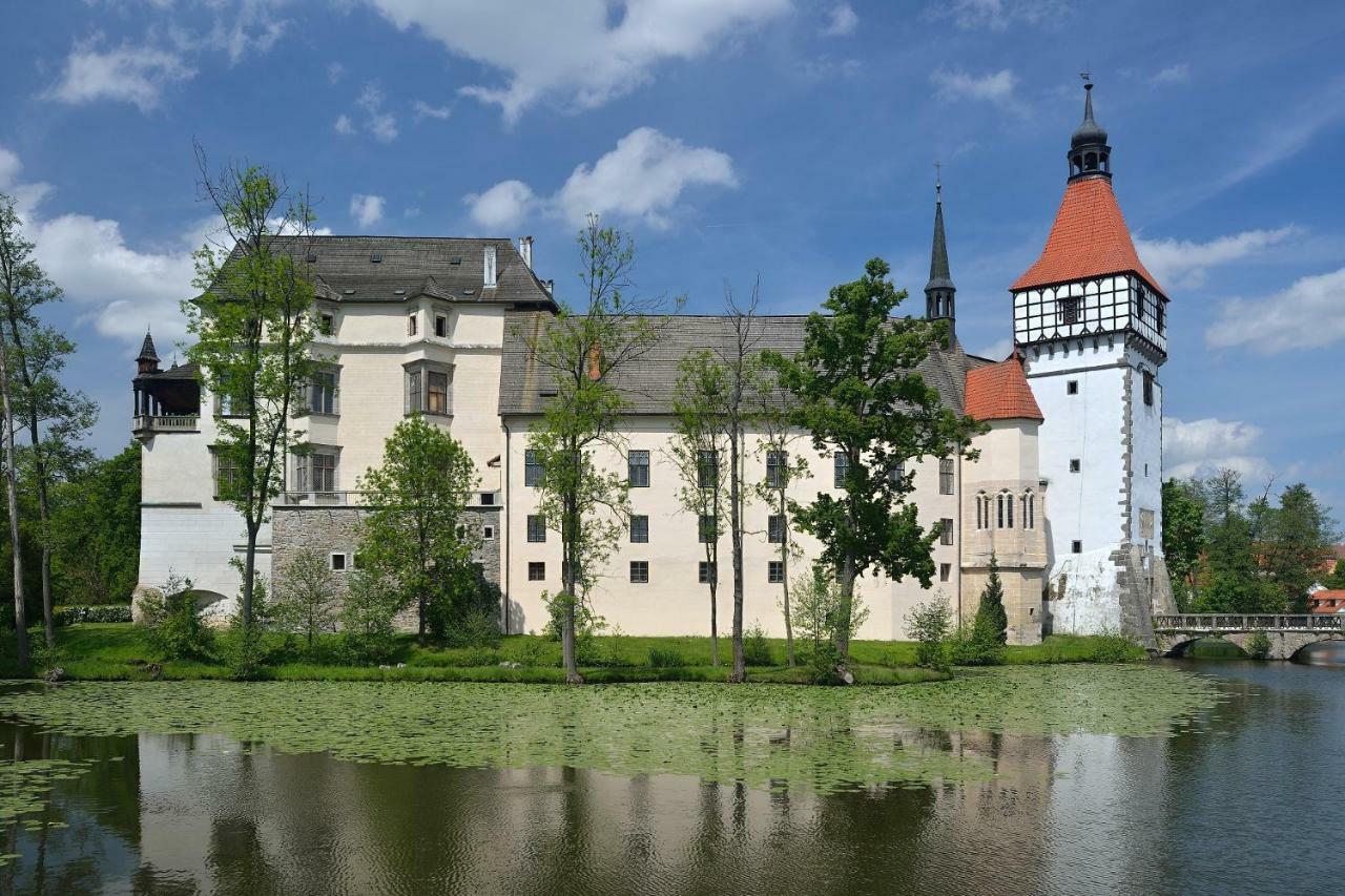 Castle Area Blatna Villa Eksteriør bilde